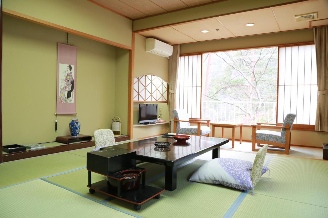 鬼怒川温泉 花の宿 松や 旅館 日光市 エクステリア 写真